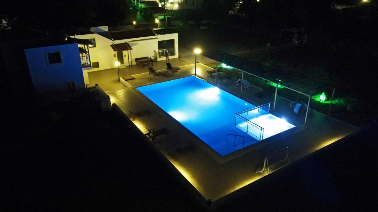 Parissis Eden Villas Skiathos Troulos Eksteriør bilde