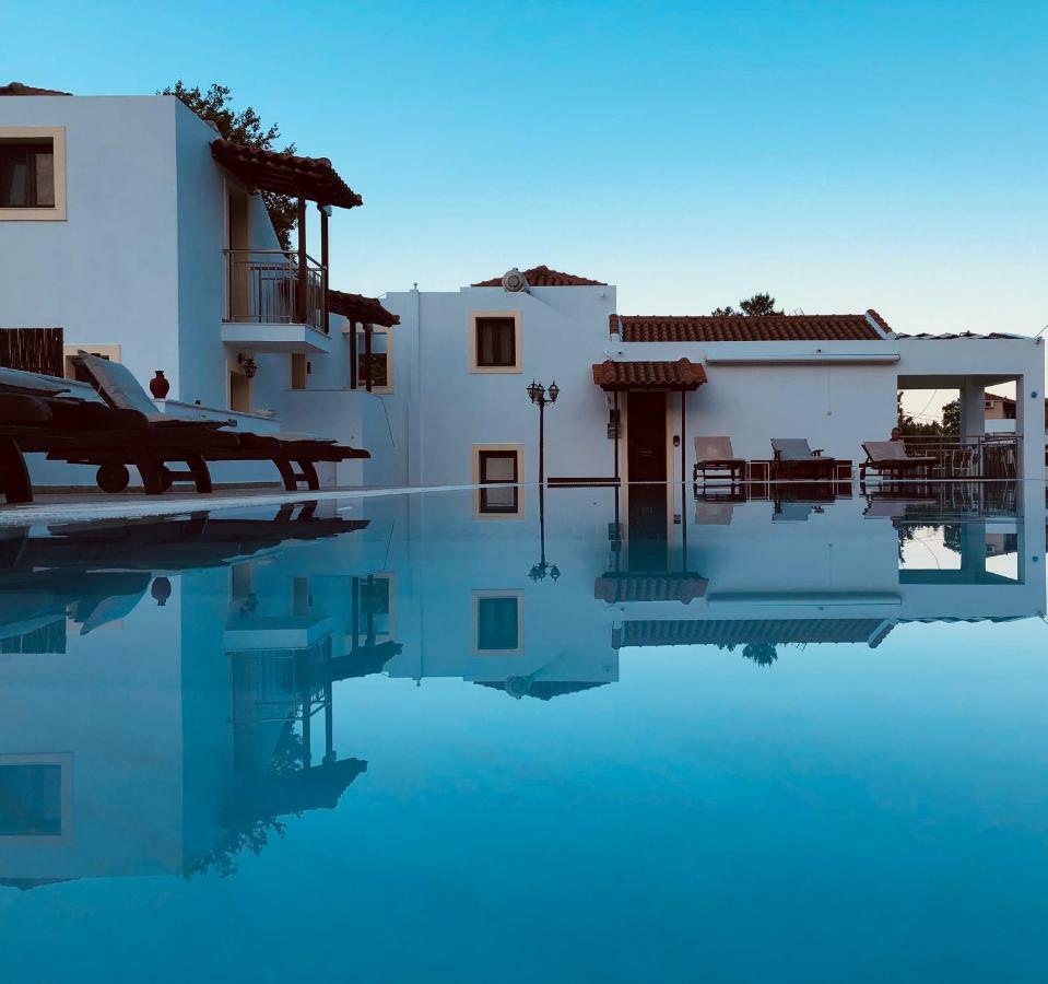 Parissis Eden Villas Skiathos Troulos Eksteriør bilde